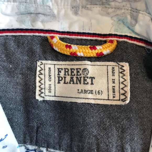 Free Planet | Size 6 (L)  Button Up Shirt - Picture 2 of 5